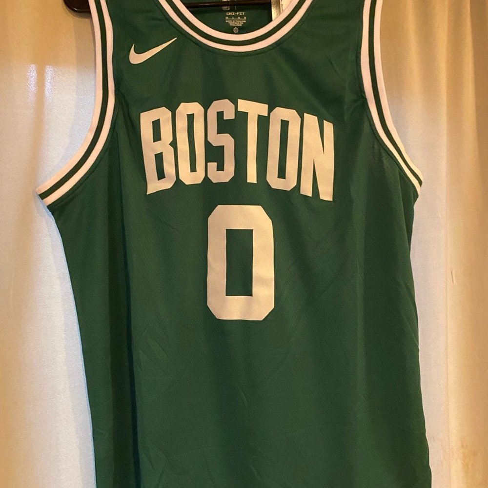 Boston Celtics Jayson Tatum Jersey - Men’s Large